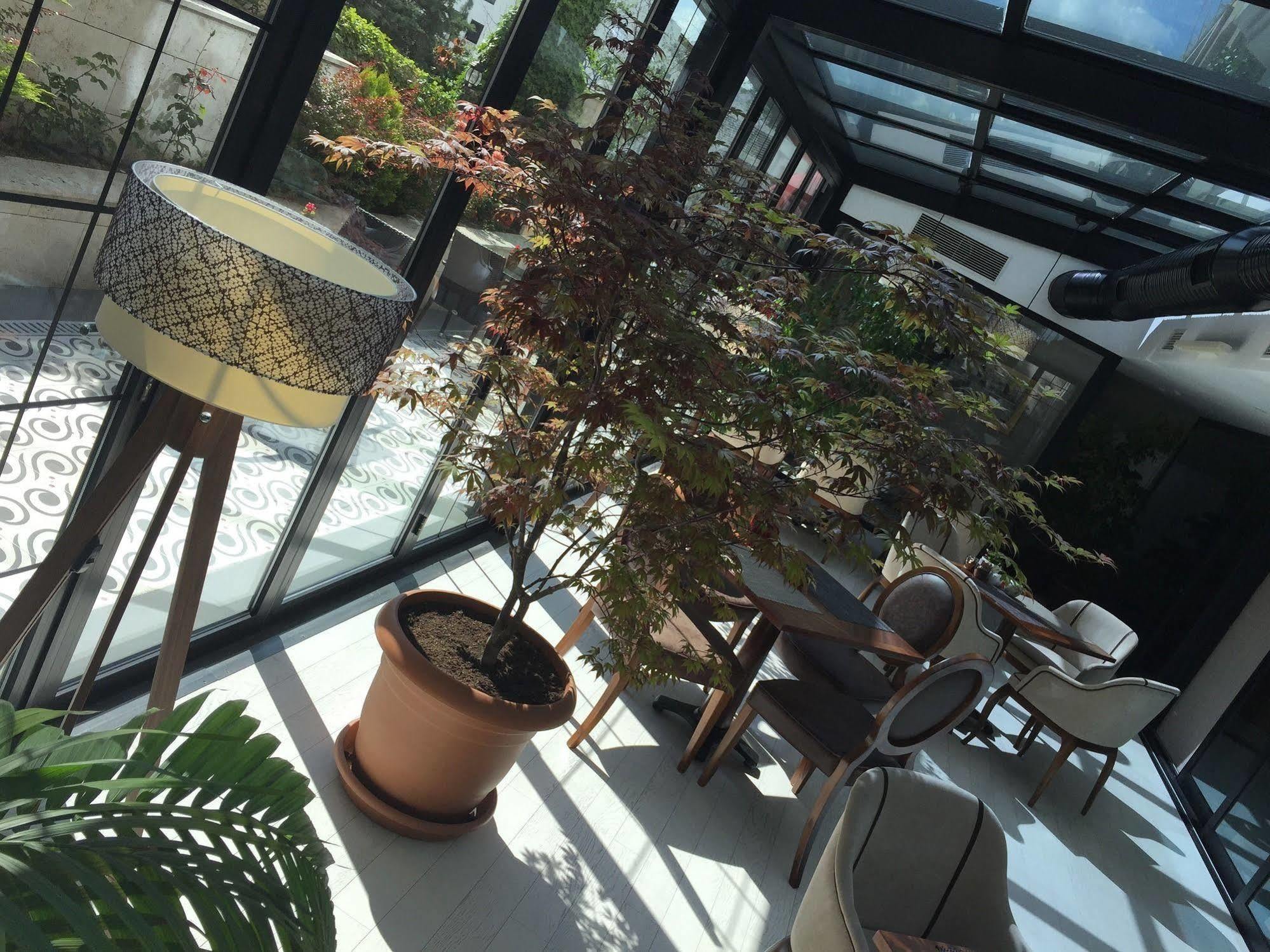 Warwick Ankara Hotel Bagian luar foto